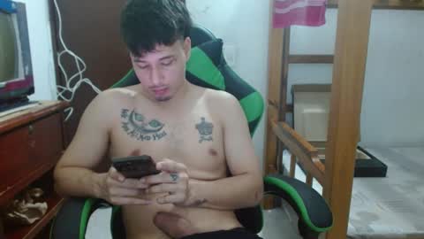 justin_taylor02 online show from 11, 10, 2025