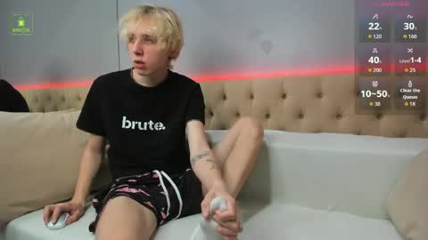justTEEN online show from 28, 4, 2026