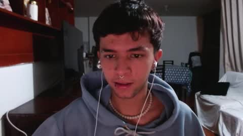 Justine online show from 17, 10, 2025