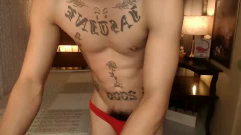 justine_hunk online show from 18, 10, 2025
