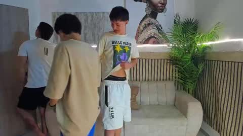 Snapshot of justingtime21 chatting on 17, 12, 2025 justingtime21 online show from 17, 12, 2025