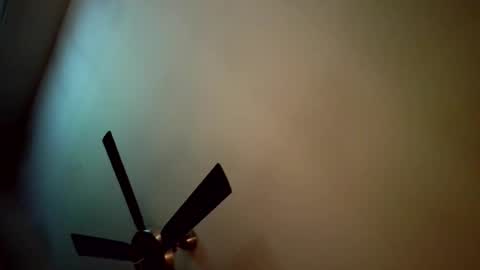 JustinNorthwood online show from 25, 4, 2026