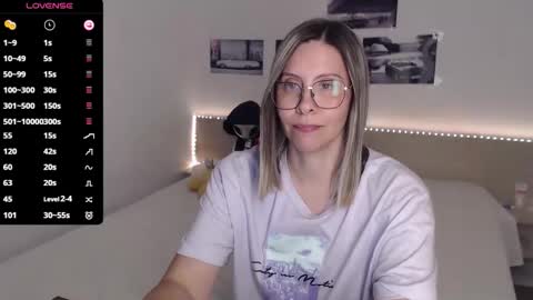 Julie online show from 8, 10, 2025