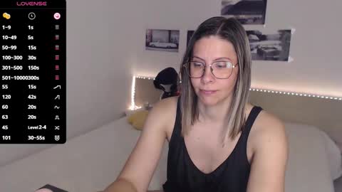 Julie online show from 6, 11, 2025