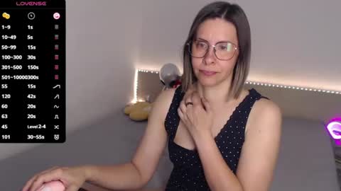 Julie online show from 17, 6, 2026