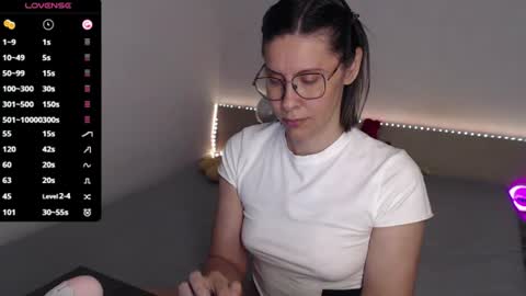 Julie online show from 9, 7, 2026