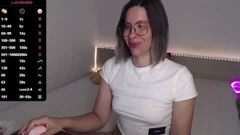 Julie online show from 22, 7, 2026