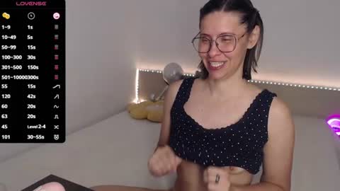Julie online show from 24, 7, 2026