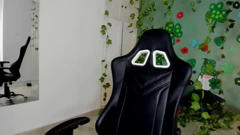 Snapshot of justmia_ chatting on 18, 3, 2026 Mia online show from 18, 3, 2026