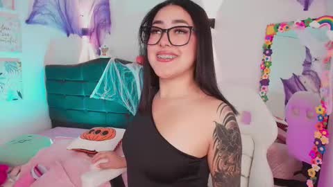 Emy online show from 19, 10, 2025