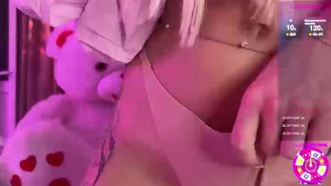 Snapshot of k0ketka chatting on 9, 9, 2025 Alisa online show from 9, 9, 2025