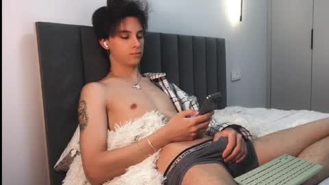 Snapshot of k0sta_32 chatting on 10, 2, 2025  k0sta online show from 10, 2, 2025