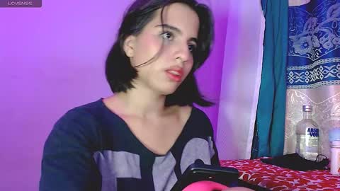 Snapshot of kade_01 chatting on 13, 10, 2025 Kade  Anne online show from 13, 10, 2025