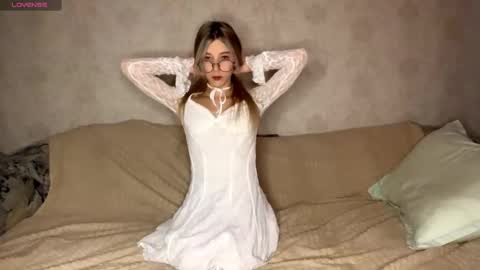 Snapshot of kaeliascorch chatting on 14, 9, 2025 Hi my name is Senia online show from 14, 9, 2025