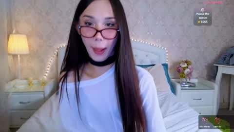 Kaia Monday Thursday FridaySaturdaySunday online show from 31, 10, 2025