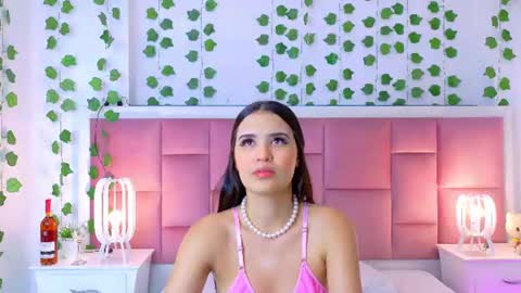 Snapshot of kaily_sweet1 chatting on 17, 7, 2026 kelly online show from 17, 7, 2026