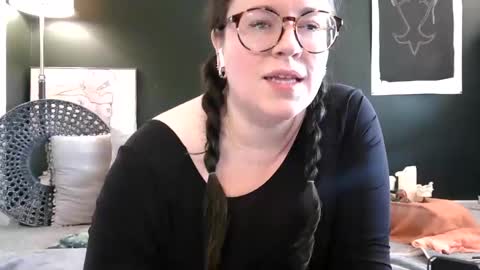 kaitrosss online show from 12, 4, 2026