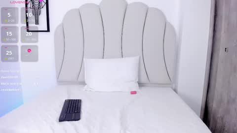 Kaity Lane online show from 14, 2, 2025