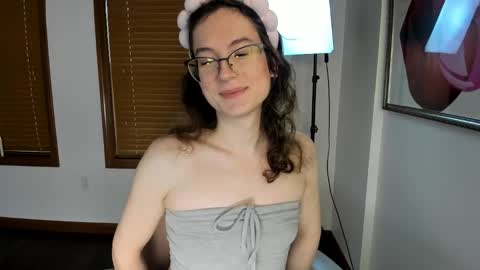 Kaiya    online show from 29, 12, 2024