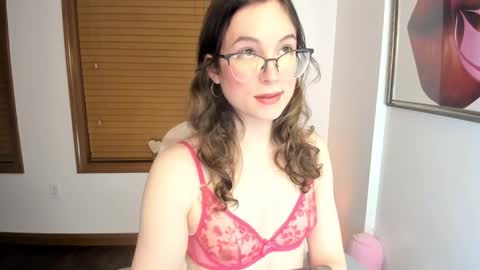 Kaiya    online show from 28, 2, 2025