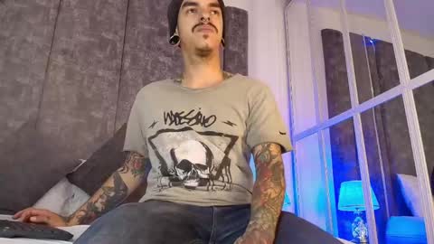 Snapshot of kaletattoos chatting on 25, 5, 2026 Kale online show from 25, 5, 2026