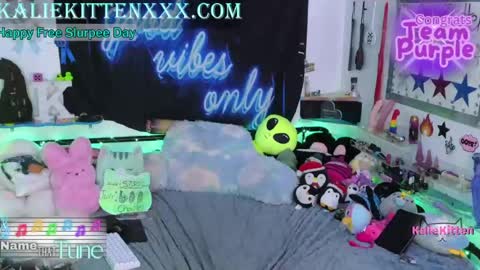 Snapshot of kaliekitten chatting on 11, 7, 2026 KalieKitten online show from 11, 7, 2026
