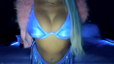 Kaliii jones online show from 1, 2, 2025