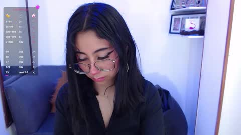 Snapshot of kalilowe_ chatting on 10, 11, 2025 Kali online show from 10, 11, 2025