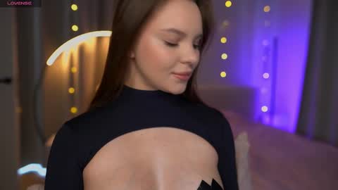 Snapshot of kalisa_pearl chatting on 13, 2, 2025 Please call me Kalisa online show from 13, 2, 2025