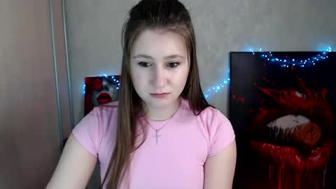 Snapshot of kamilla_love_ chatting on 10, 4, 2026 kamilla_love_ online show from 10, 4, 2026