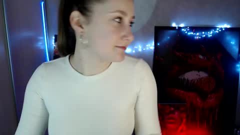 Snapshot of kamilla_love_ chatting on 22, 4, 2026 kamilla_love_ online show from 22, 4, 2026