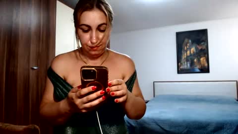 Snapshot of kamillapassion chatting on 2, 7, 2026 kamillapassion online show from 2, 7, 2026