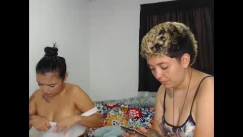 kammy   y   camila online show from 14, 4, 2026