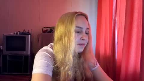 Snapshot of kandislaski chatting on 3, 8, 2026 Lizzie online show from 3, 8, 2026