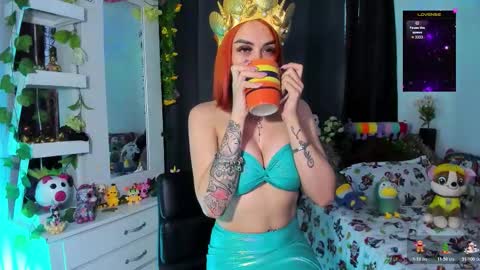 hello  Im Danni online show from 21, 12, 2025