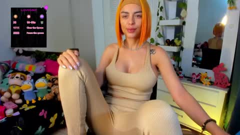 hello  Im Danni online show from 24, 4, 2026