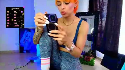 hello  Im Danni online show from 17, 7, 2026