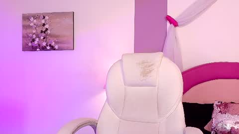 kaoryy_1 online show from 4, 8, 2026