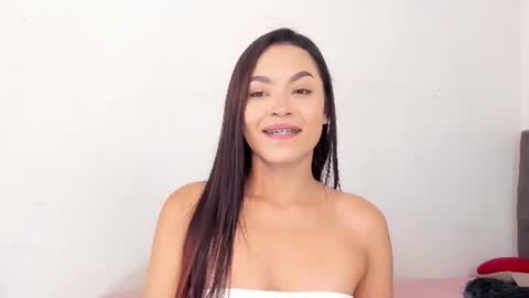 karely_laurent online show from 17, 7, 2026