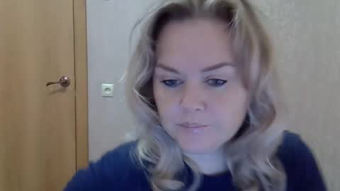 karennelsonx online show from 13, 10, 2025