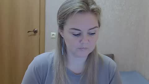 karennelsonx online show from 1, 11, 2025