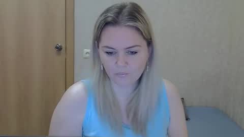 Snapshot of karennelsonx chatting on 12, 5, 2026 karennelsonx online show from 12, 5, 2026