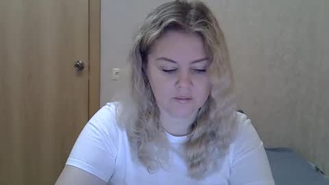 Snapshot of karennelsonx chatting on 15, 5, 2026 karennelsonx online show from 15, 5, 2026