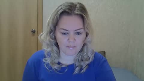 Snapshot of karennelsonx chatting on 22, 5, 2026 karennelsonx online show from 22, 5, 2026