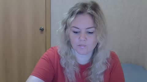 Snapshot of karennelsonx chatting on 26, 5, 2026 karennelsonx online show from 26, 5, 2026