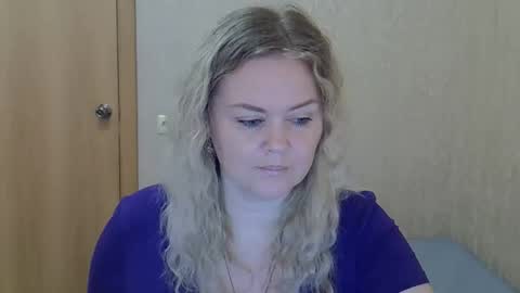 Snapshot of karennelsonx chatting on 2, 6, 2026 karennelsonx online show from 2, 6, 2026