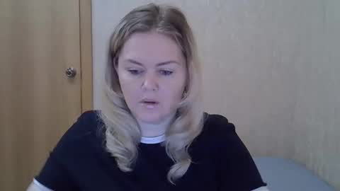 Snapshot of karennelsonx chatting on 5, 6, 2026 karennelsonx online show from 5, 6, 2026
