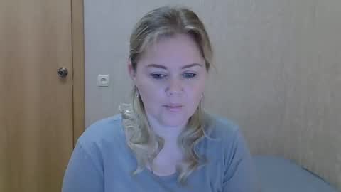 Snapshot of karennelsonx chatting on 7, 6, 2026 karennelsonx online show from 7, 6, 2026