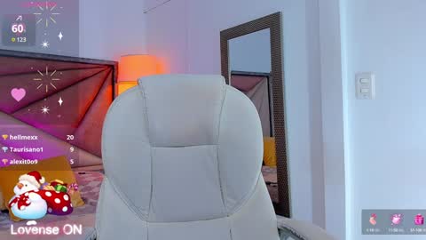 Snapshot of karenpautt chatting on 30, 12, 2024 Karen online show from 30, 12, 2024