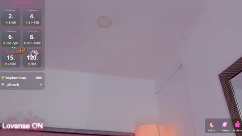 Snapshot of karenpautt chatting on 9, 2, 2025 Karen online show from 9, 2, 2025